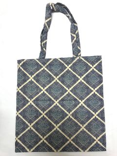 （分類：）位於 。 由 carroo 提交（商品編號 1270981163，圖片 1）。簡介： 。