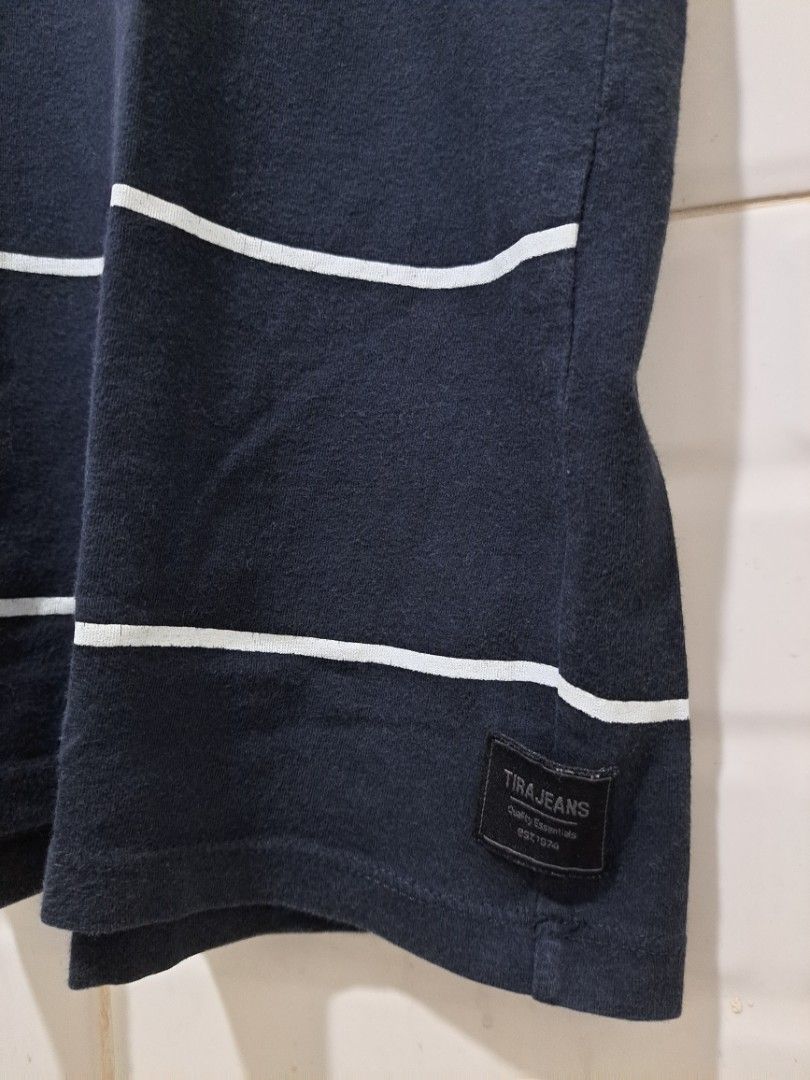 Tira jeans t shirt shop