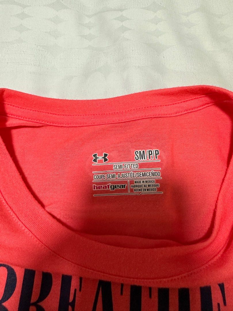 Under armour semi fitted tee hotsell