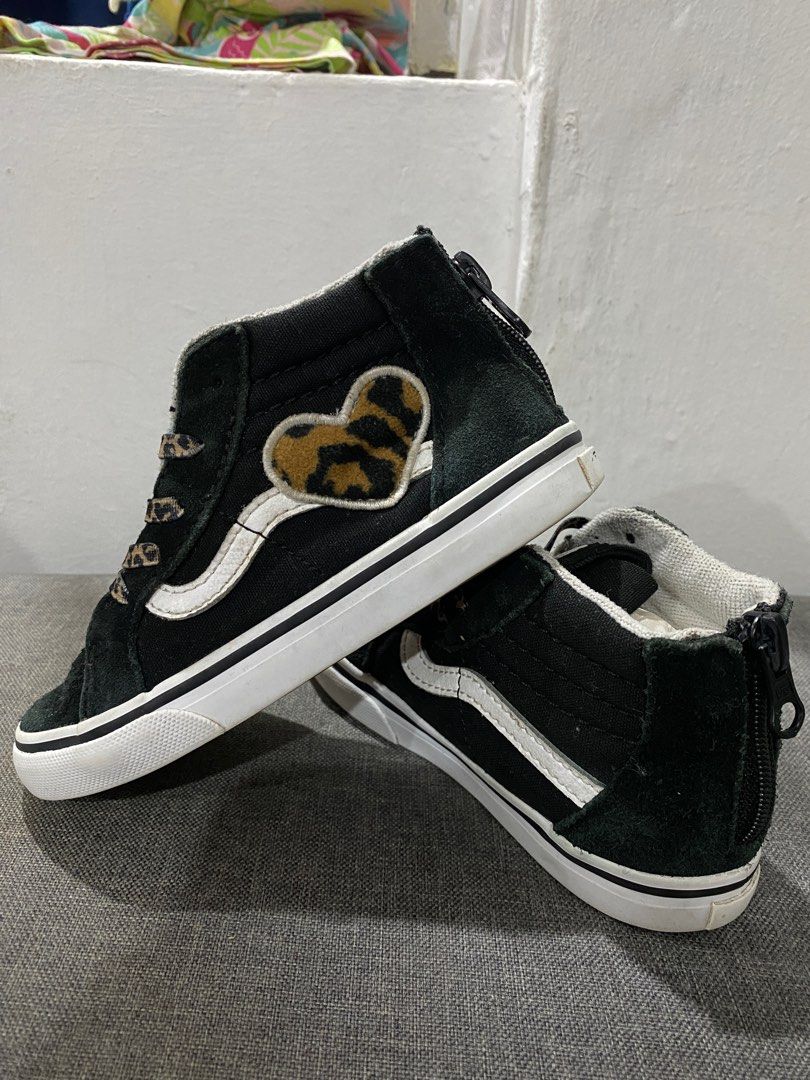 Infant cheetah vans on sale