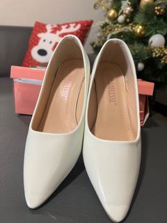 White Shoes with heels