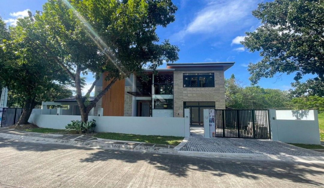YS Brand New Modern Industrial House and Lot For Sale in Manila