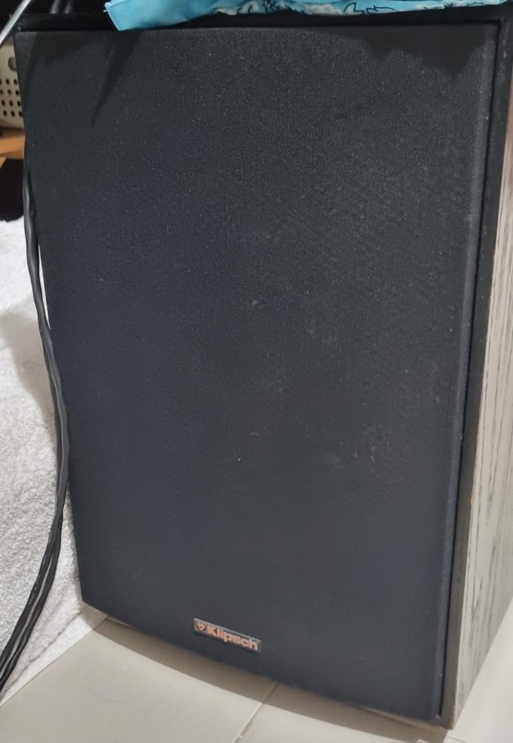 100w 8