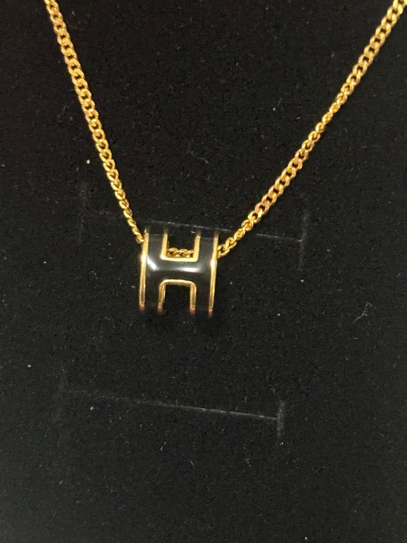 Gold letter 2024 h necklace