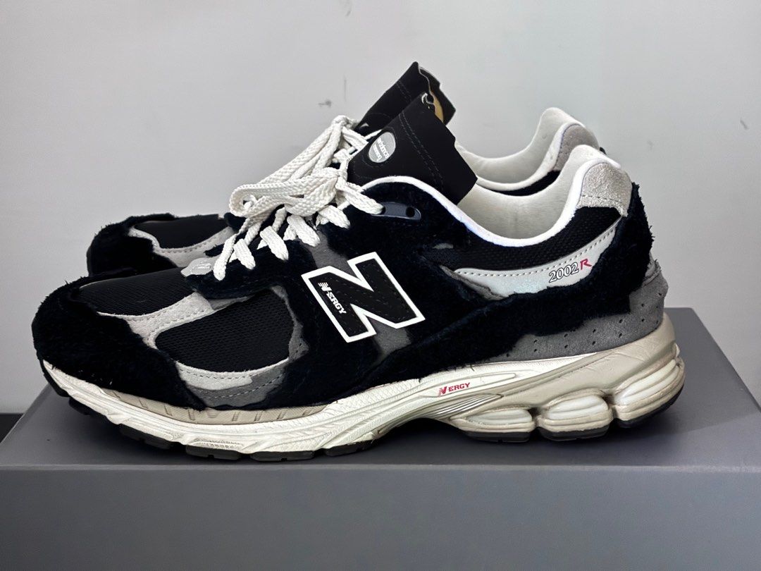 New Balance 2002RDJ