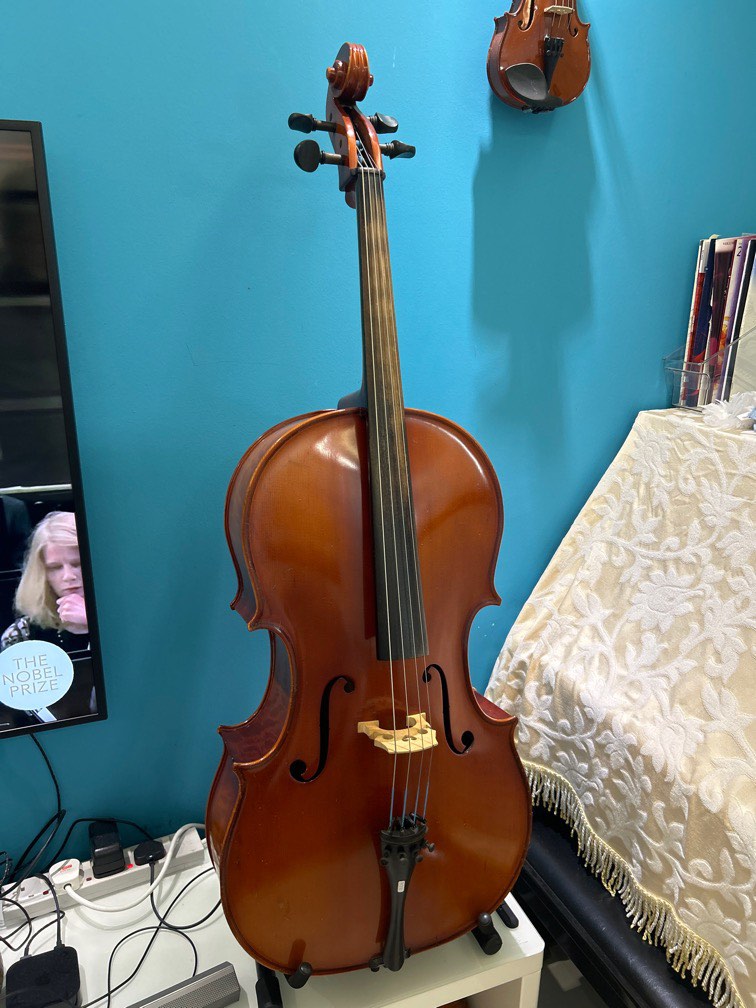 4/4 cello, made in 50s German cello, Hobbies & Toys, Music & Media