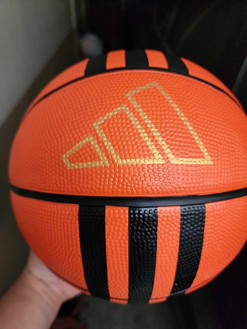 Adidas basketball size discount 7