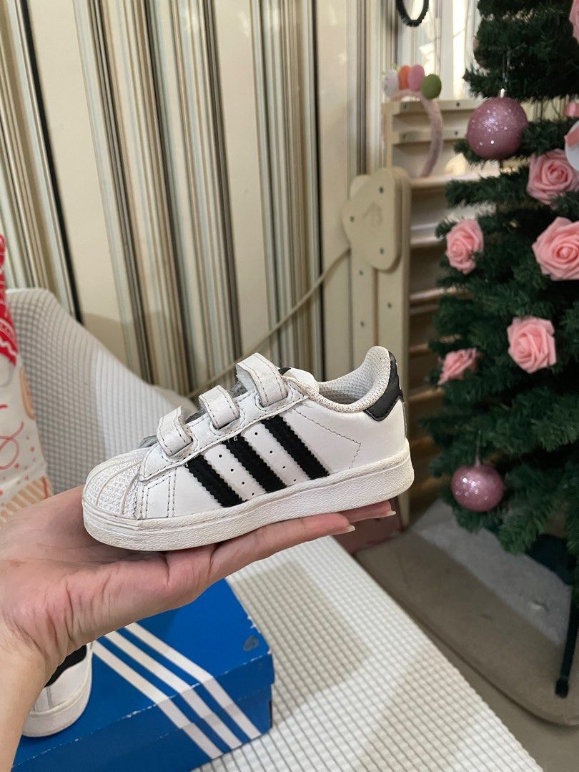 Adidas superstar baby pink sale outfit