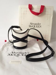 （分類：）位於 。 由 ines.1 提交（商品編號 1271158800，圖片 1）。簡介： 。