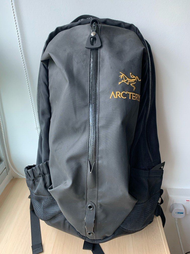 Arro 22 backpack store