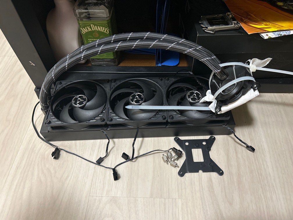 Arctic freezer ii 360 aio, Computers & Tech, Parts & Accessories ...