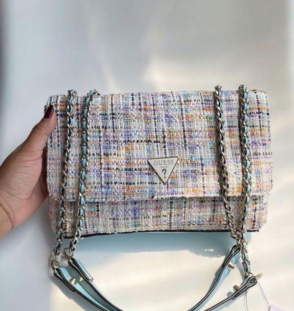 Guess crossbody tas sale 2025