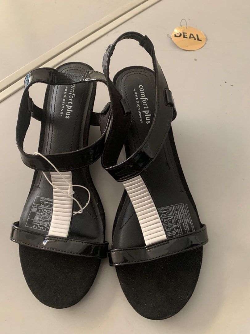 Dark discount silver wedges