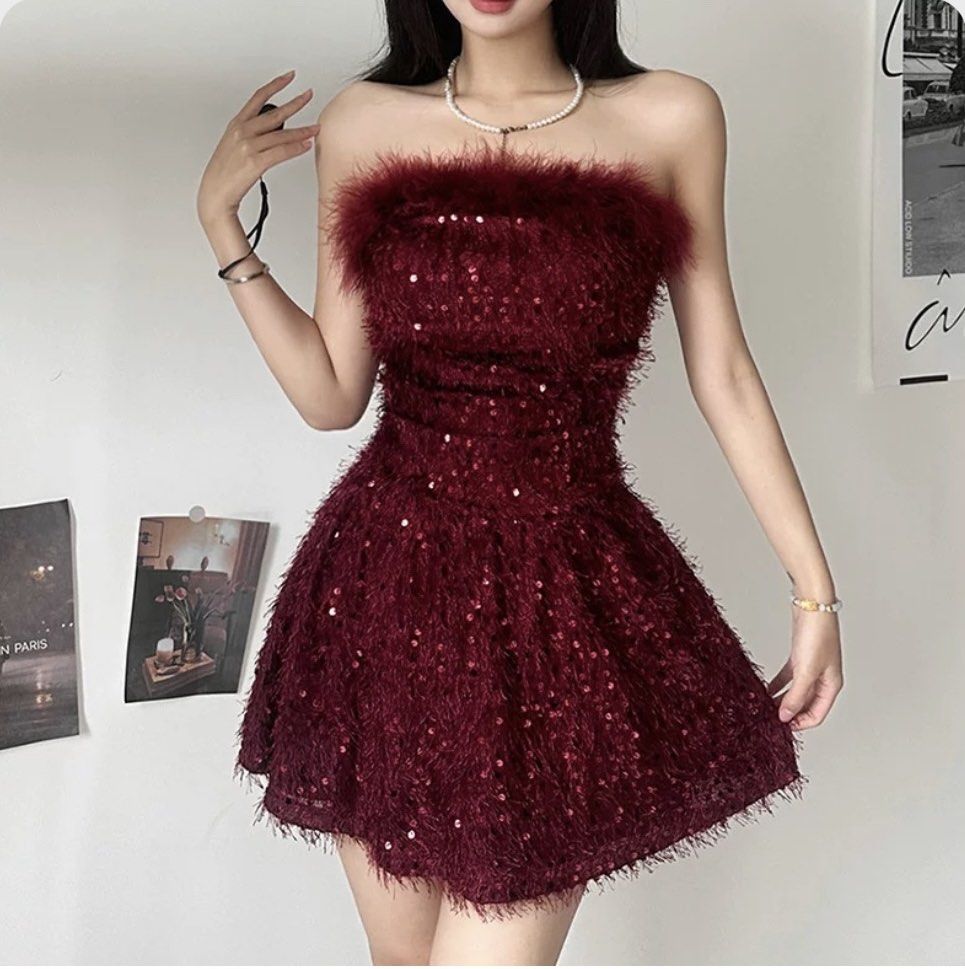 Maroon Gown, Women's Fashion, Dresses & Sets, Dresses on Carousell