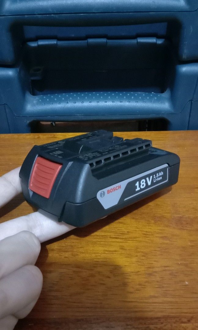 Bosch 18v shop 1.5 ah
