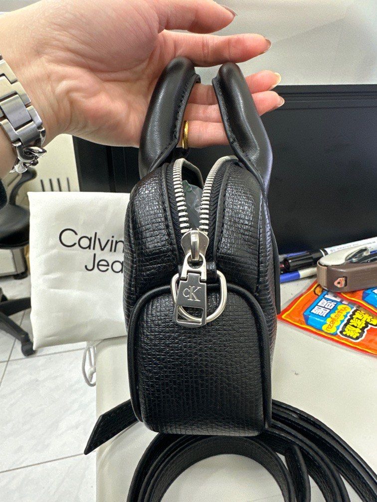 Calvin klein edge small crossbody outlet