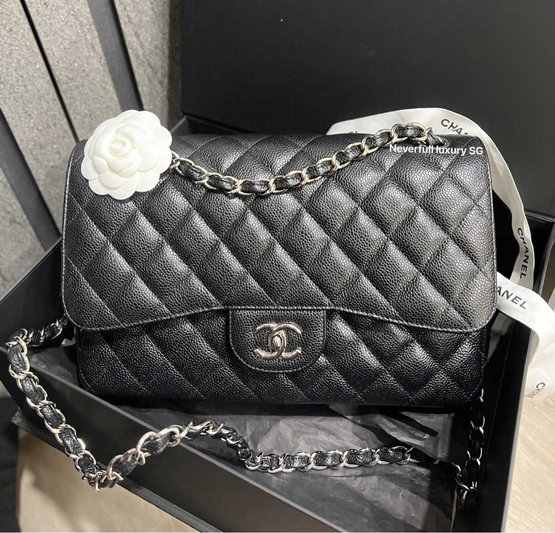 Jumbo black chanel on sale bag