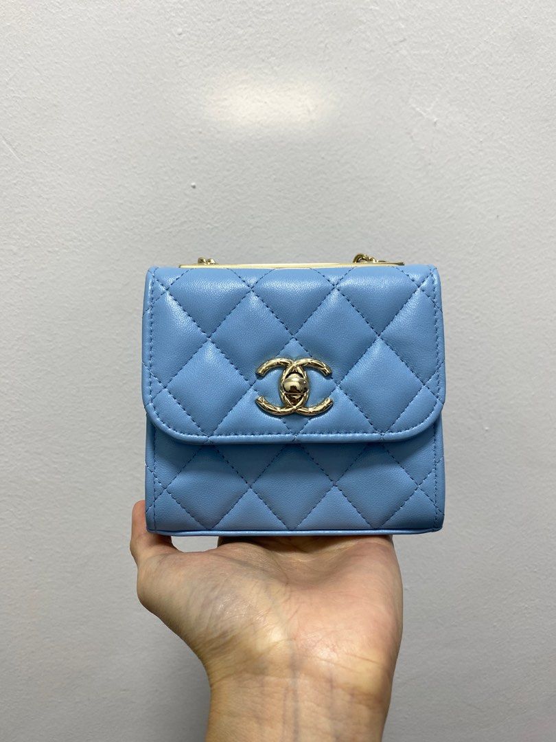 Chanel trendy outlet cc light blue
