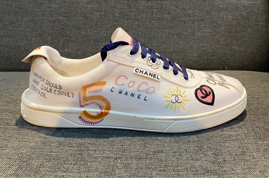 Chanel x pharrell top william