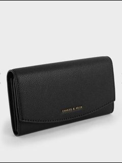 (Category: ) located in . Submitted by fusboutique (Listing ID 1270964879, Image 1). Description: .