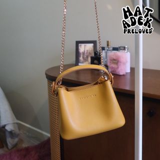 (Category: ) located in . Submitted by shophatadek (Listing ID 1271102331, Image 1). Description: .