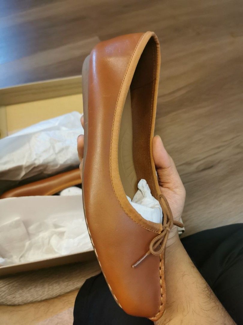 Clarks ladies cheap flat shoes sale