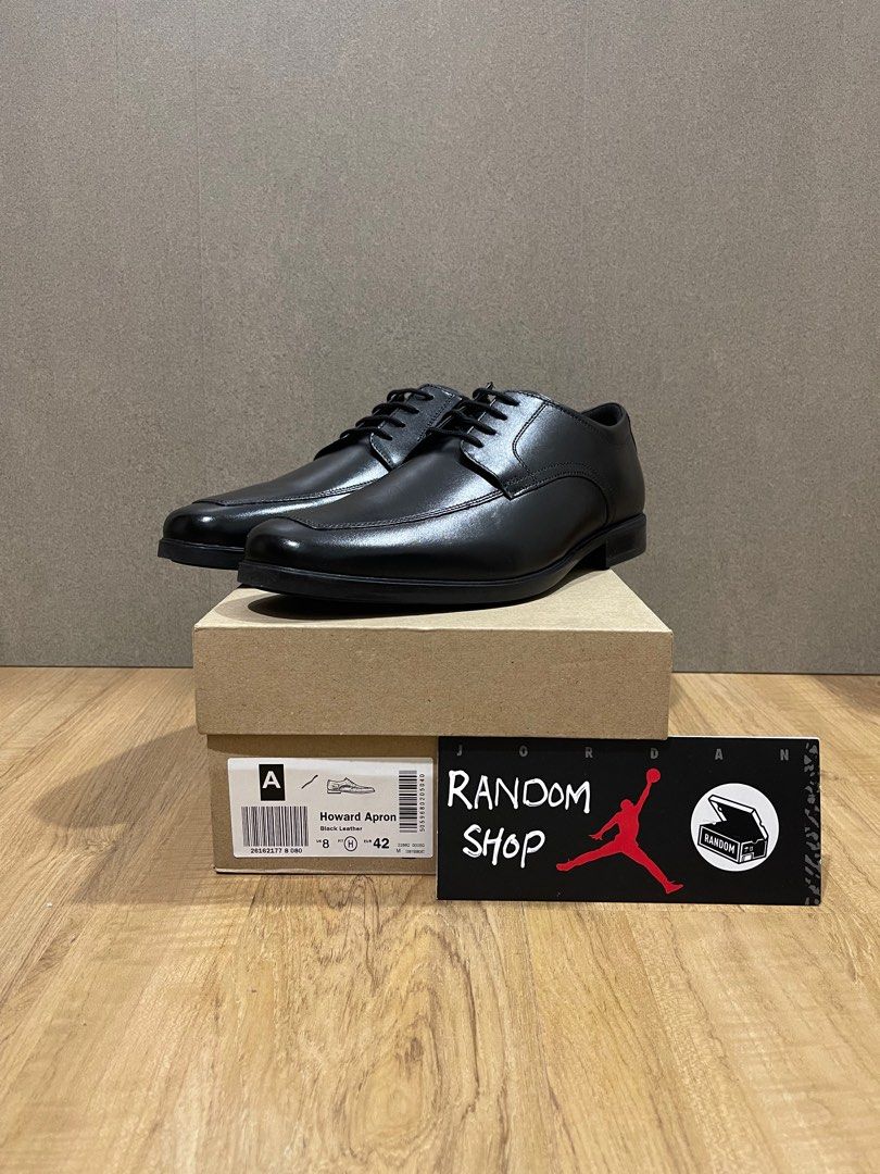 Clarks Howard Apron Black Leather, Men's Fashion, Footwear, Dress shoes on Carousell