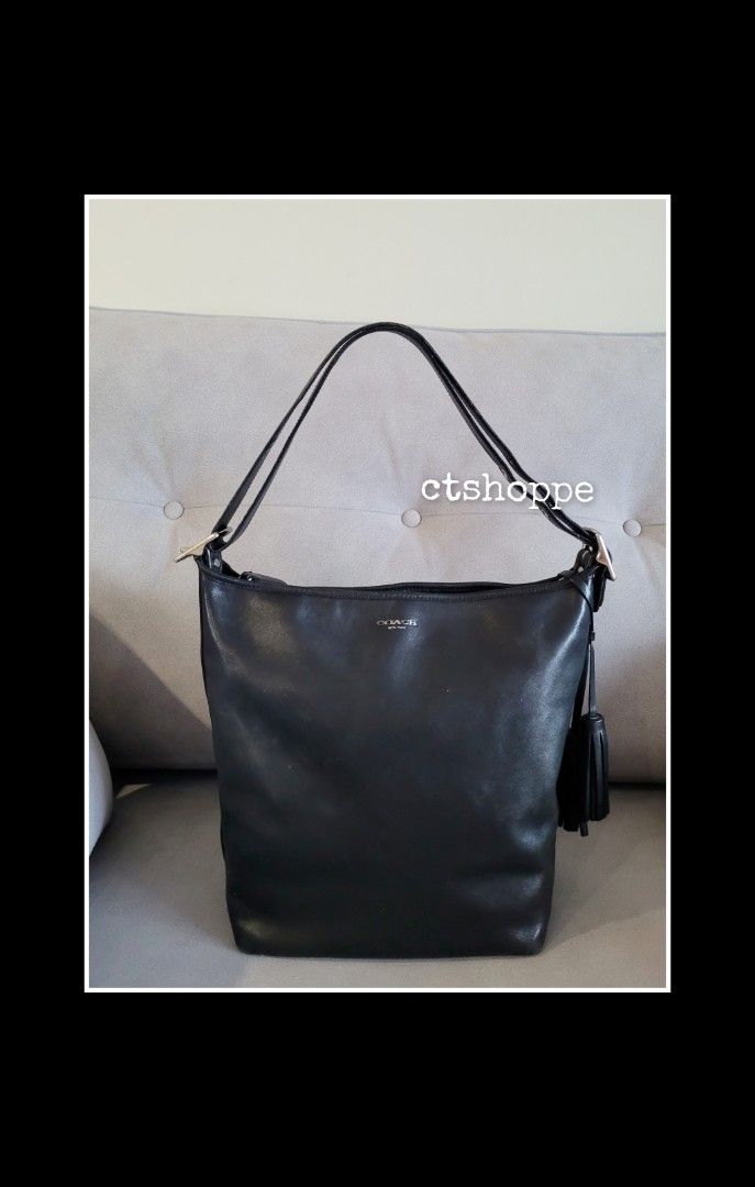 Coach legacy hotsell shoulder bag
