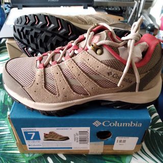 Columbia womens hiking shoes