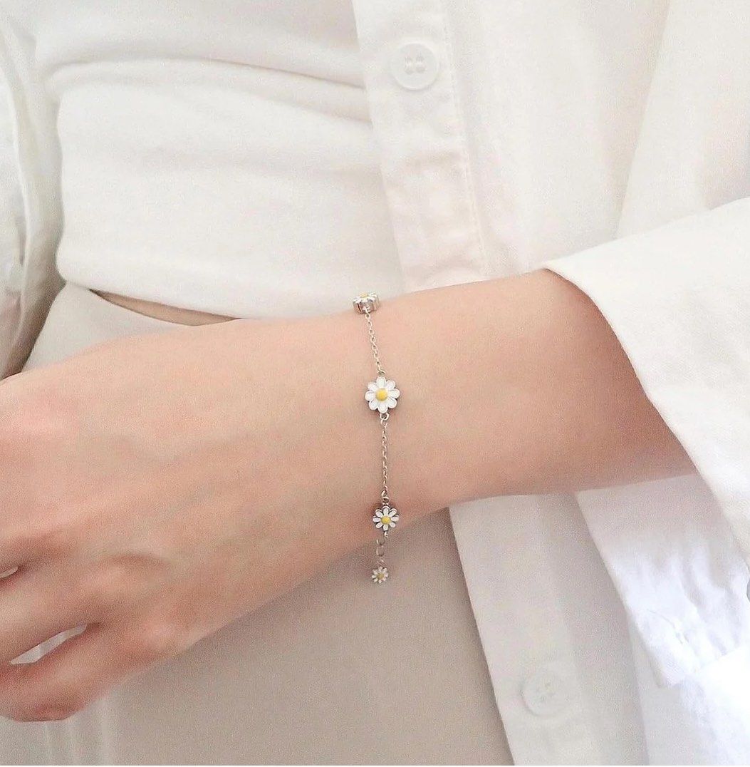 Daisy Bracelet Women s Fashion Jewelry Organisers Bracelets