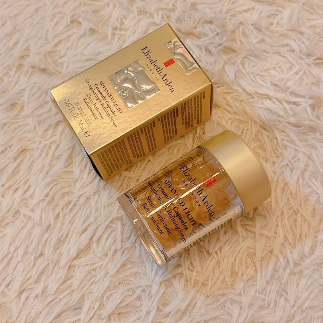 Elizabeth Arden ADVANCED LIGHT CERAMIDE CAPSULES STRENGTHENING & REFINING  SERUM