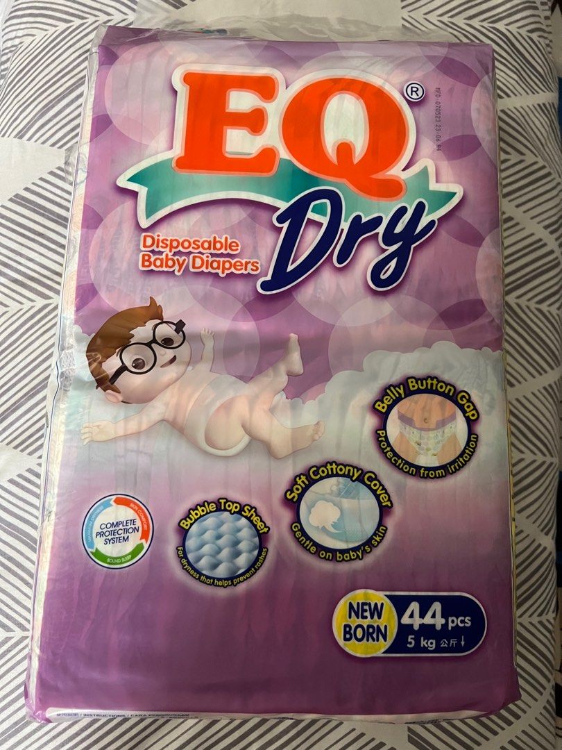 EQ Dry Newborn Diaper Babies Kids Bathing Changing Diapers