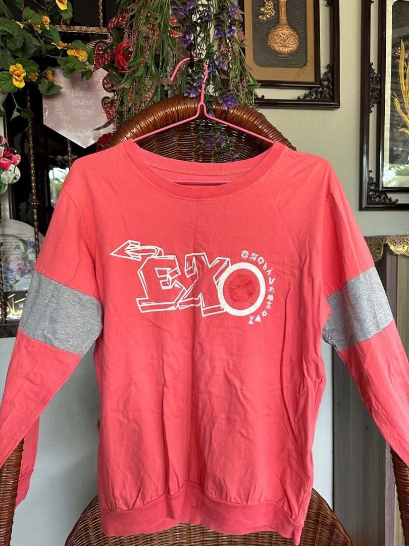 Exo sweatshirt outlet
