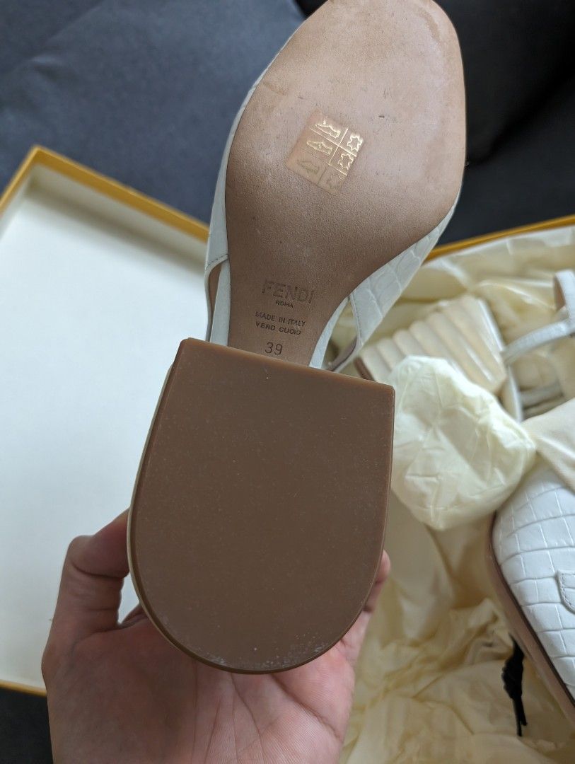 White shop fendi sandals