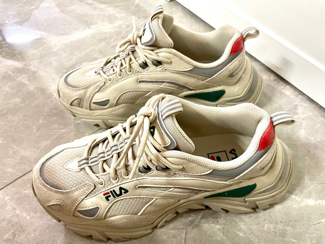 FILA clunky sneaker Women s Fashion Footwear Sneakers on Carousell