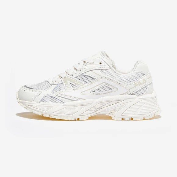 White fila discount chunky trainers