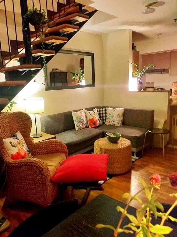 FOR SALE: The Oriental Place (Category: Apartments & Condos) located in Manila. Submitted by johncarlosoriaga (Listing ID 1271135271, Image 1). Description: Exclusive Listing! with Authority to Sell✍️ FOR SALE: The Oriental Place Chino Roces Ave., Makati City by Federaland Details: 36sqm; loft type No parking slot Year turned over: built 2011, purchased in 2013 With assume balance Selling this as Semi-furnished Never rented Php 5,500,000 inclusiv
