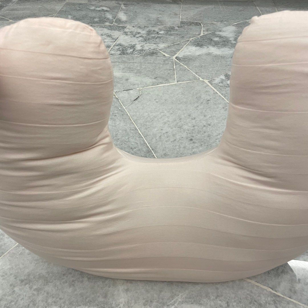 Getha Latex nursing pillow, Babies & Kids, Nursing & Feeding