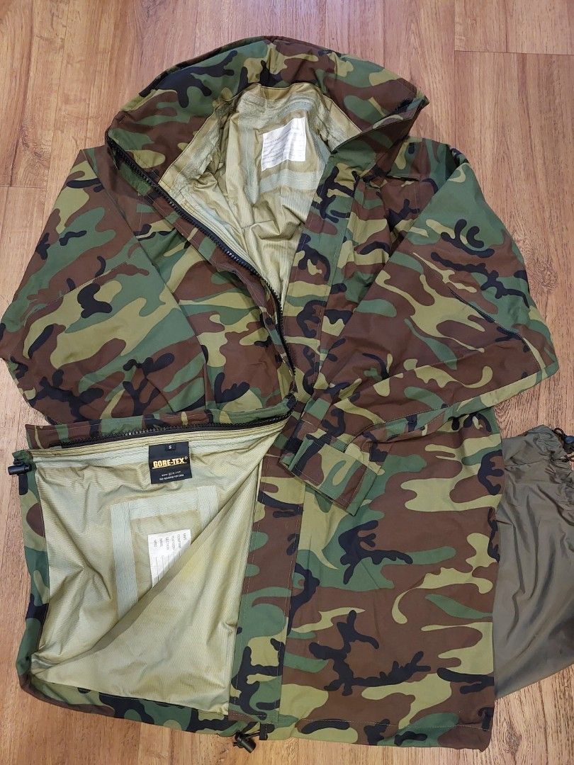 Military camo on sale gore tex jacket