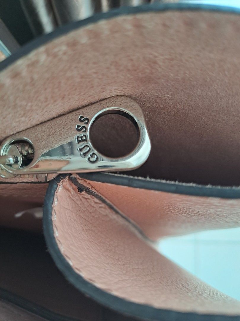 Guess hotsell trudy tote