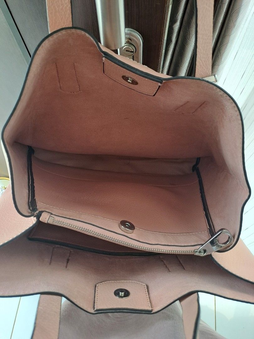 Guess discount trudy tote