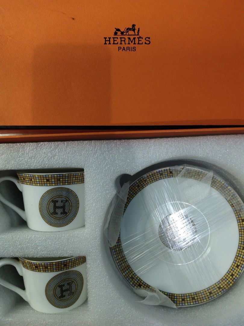 *Hermes Arabic Teapot Set, Furniture & Home Living, Kitchenware