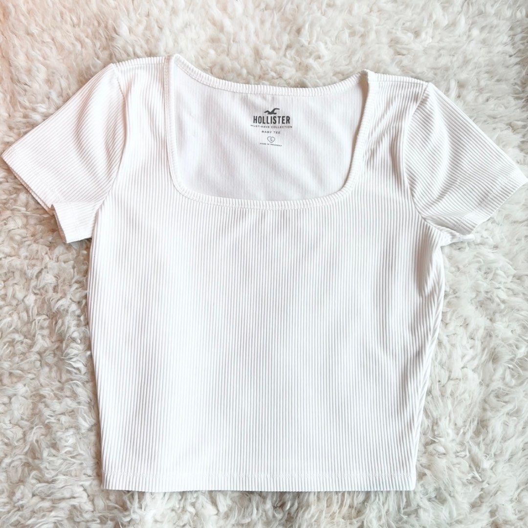 Hollister white cropped top Women s Fashion Tops Other Tops on