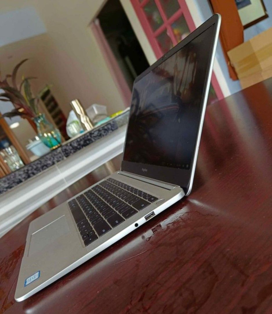 Honor Ultrabook Core i5 with Nvidia Graphics MX150 Backlight Keyboard (Category: Laptops & Notebooks) located in Quezon City. Submitted by gadgetsun (Listing ID 1271144542, Image 1). Description: .