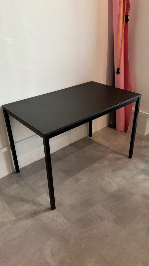 Tarendo clearance black table
