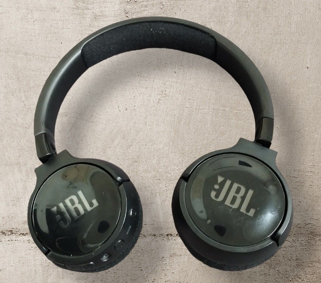 Jbl live 400bt clearance vs tune 600btnc