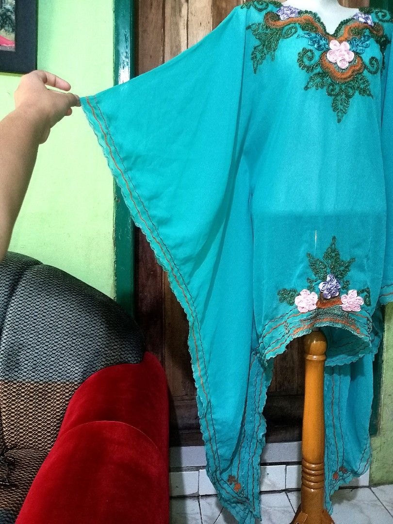 Kebaya Kaftan Kebaya Kalong Kebaya Kelelawar Kaftan Tosca Kebaya Tosca Kebaya Modern Kebaya Bordir Kaftan Sifon Ceruty Kebaya Sifon Ceruty Fesyen Wanita Pakaian Wanita Atasan di Carousell