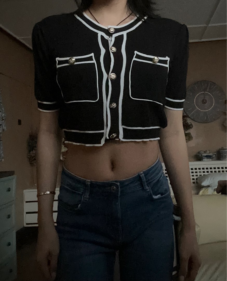 korean crop top, Women's Fashion, Tops, Blouses on Carousell