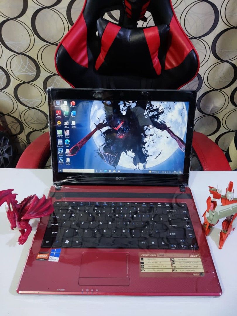 Laptop Multimedia Acer Aspire 4253 RAM 8Gb SSD 128Gb VGA AMD RED Edition