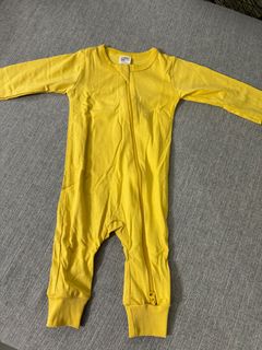 (Category: ) located in . Submitted by sellingcapalangitems (Listing ID 1271066760, Image 1). Description: .